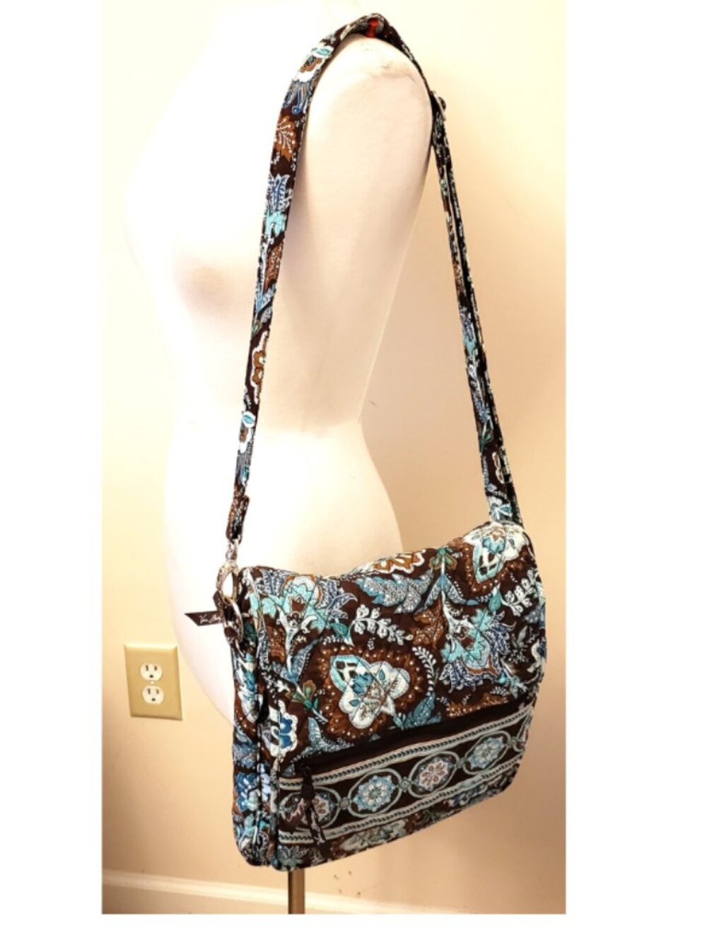 Vera Bradley Triple Zip Hipster Crossbody/Shoulder Bag Multicolor 100% Cotton